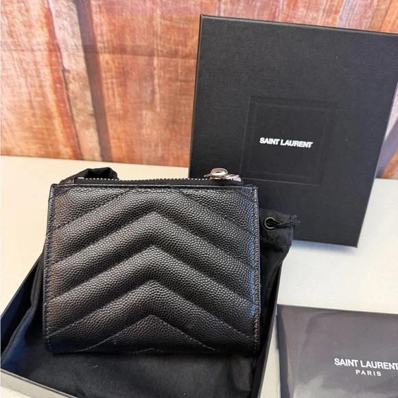 Saint Laurent Black wallet - Picture 4 of 16